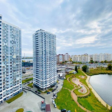 Myfreedom Апартаменти Метро Харківська كييف المظهر الخارجي الصورة